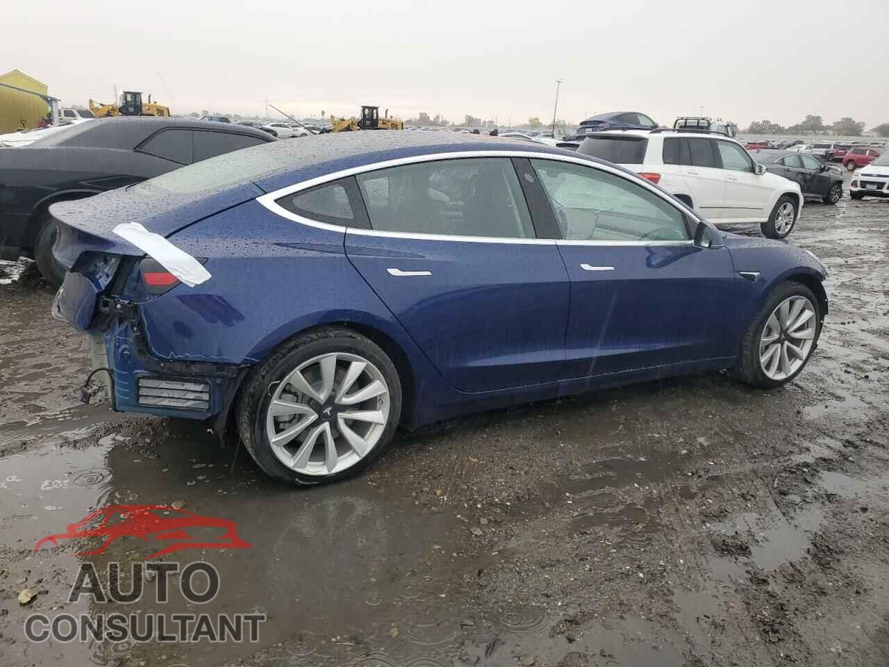 TESLA MODEL 3 2018 - 5YJ3E1EA5JF038283