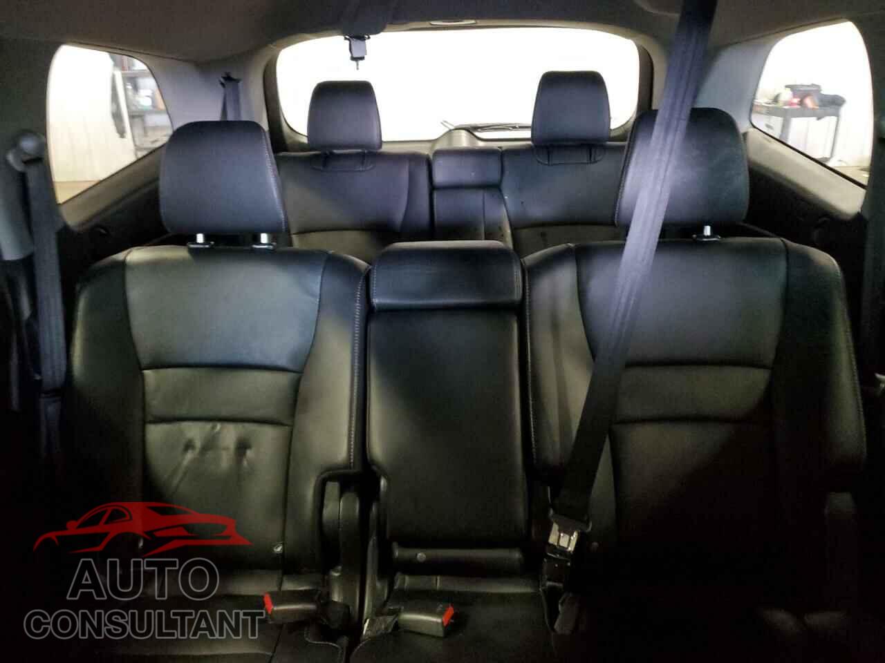 HONDA PILOT 2019 - 5FNYF6H52KB080183