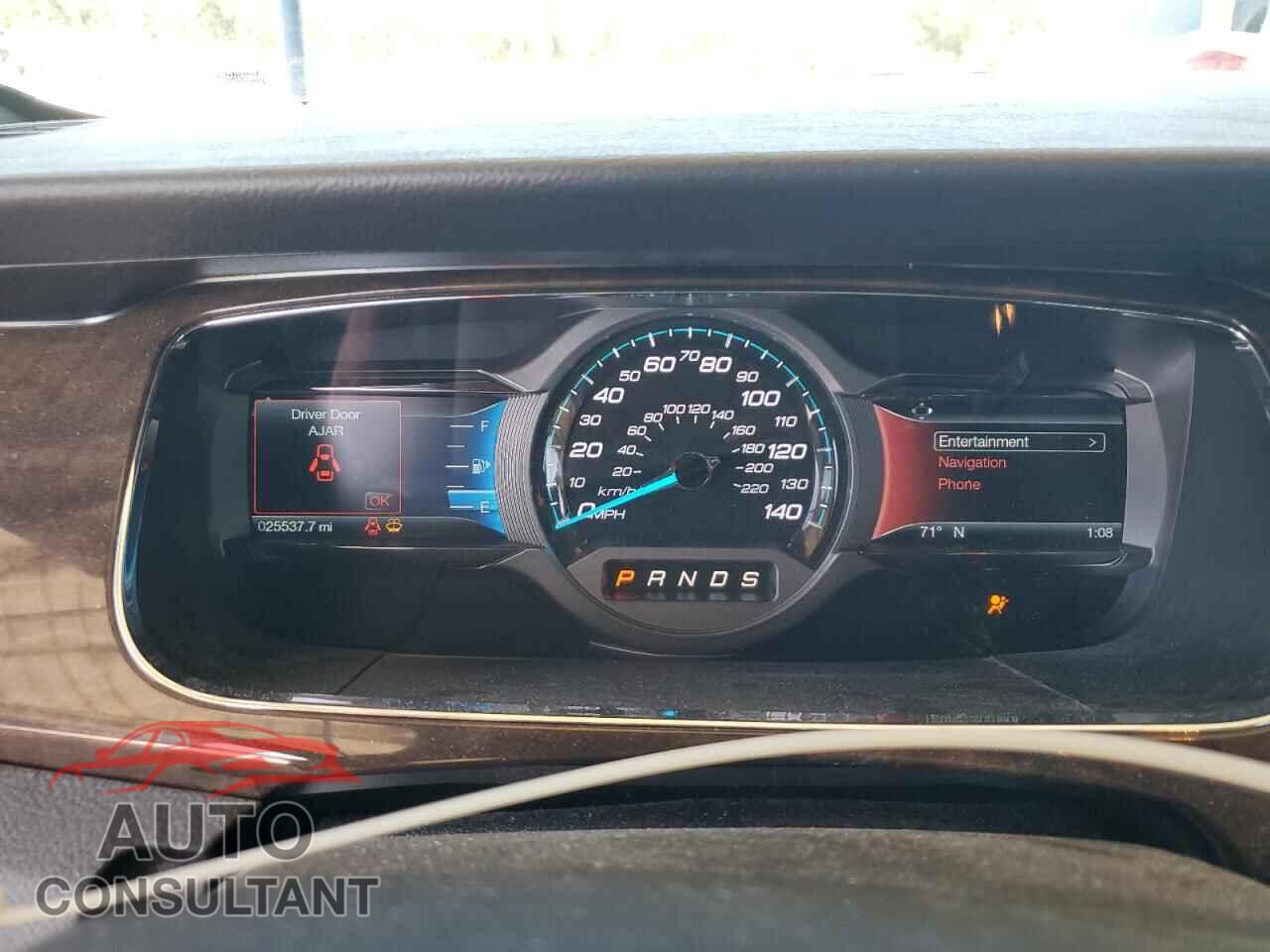 FORD TAURUS 2018 - 1FAHP2F84JG126481