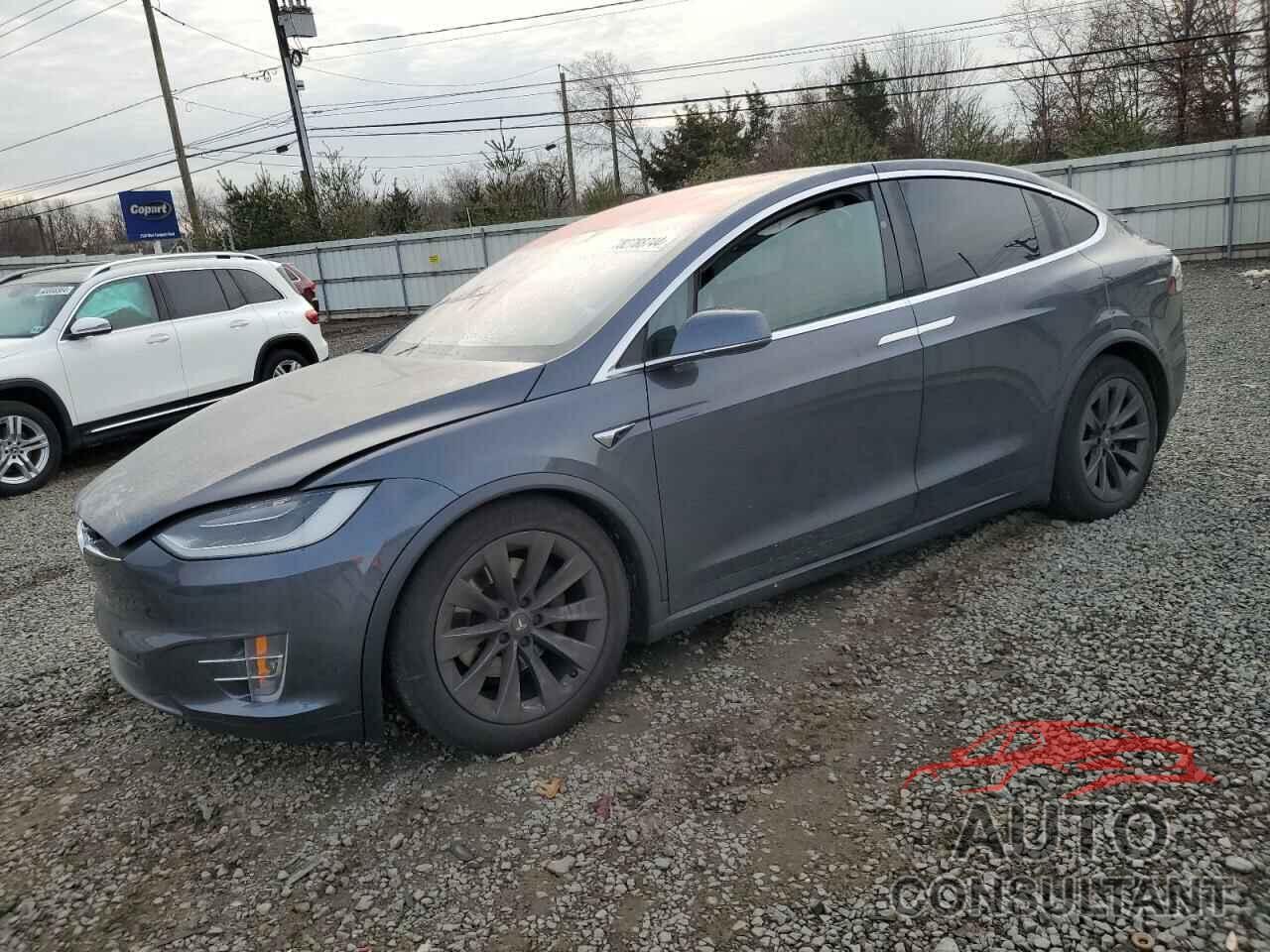 TESLA MODEL X 2018 - 5YJXCAE43JF089749