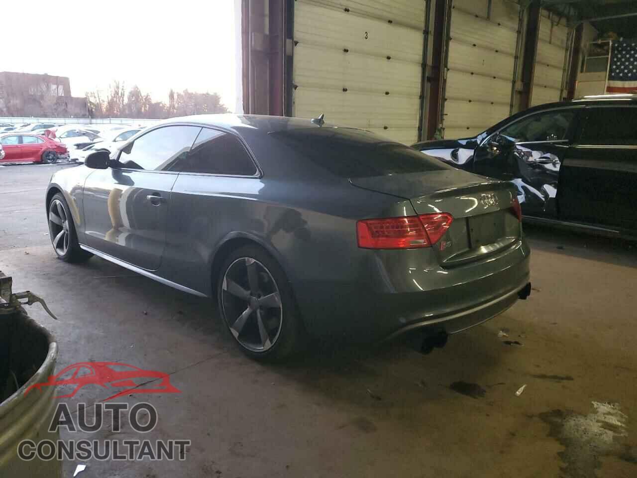 AUDI S5/RS5 2015 - WAUCGAFR1FA057621