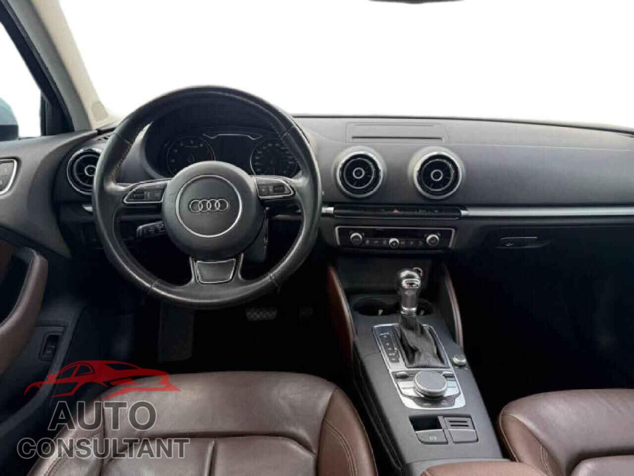 AUDI A3 2016 - WAUA7GFF1G1099773