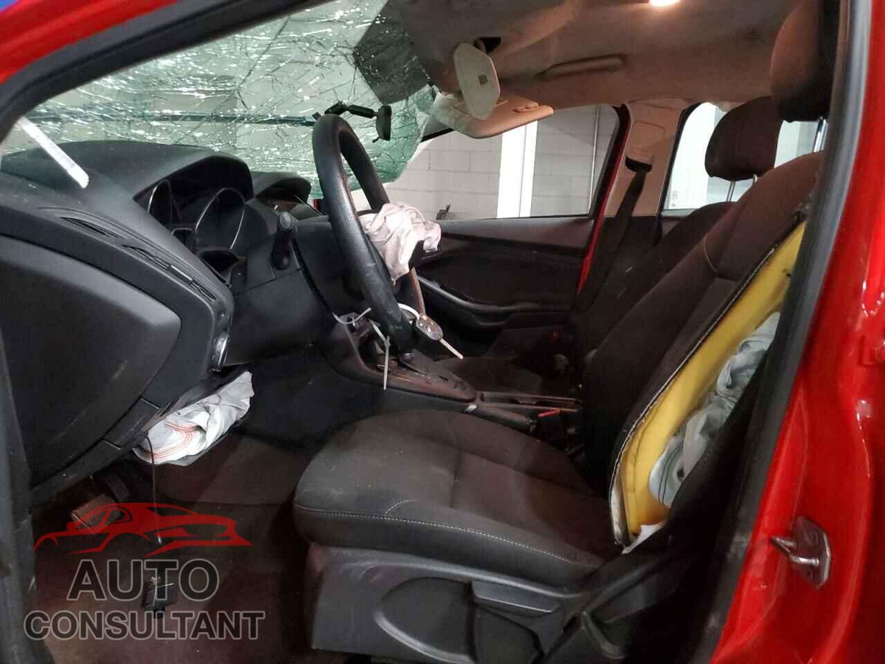 FORD FOCUS 2017 - 1FADP3K21HL217540