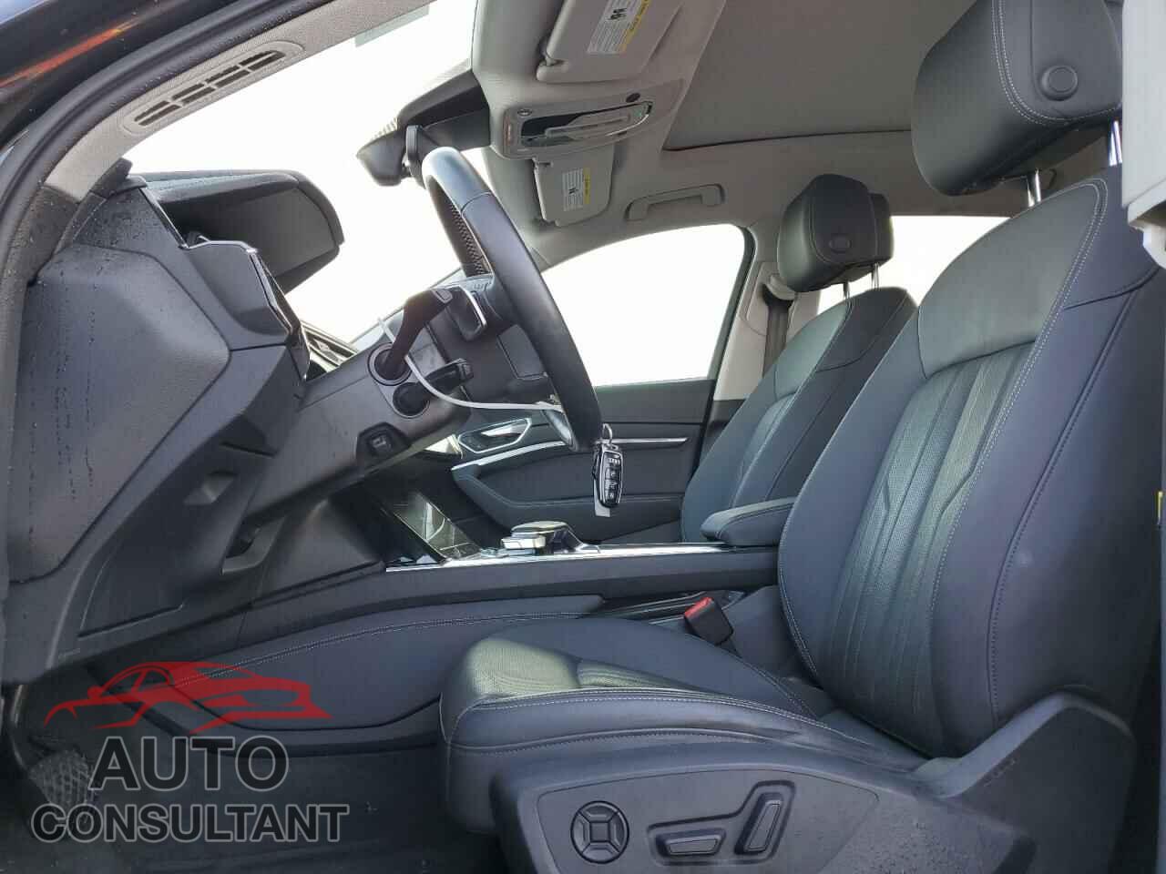 AUDI E-TRON 2021 - WA1LAAGE3MB014433