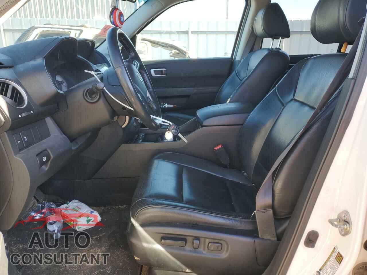 HONDA PILOT 2015 - 5FNYF4H91FB024720