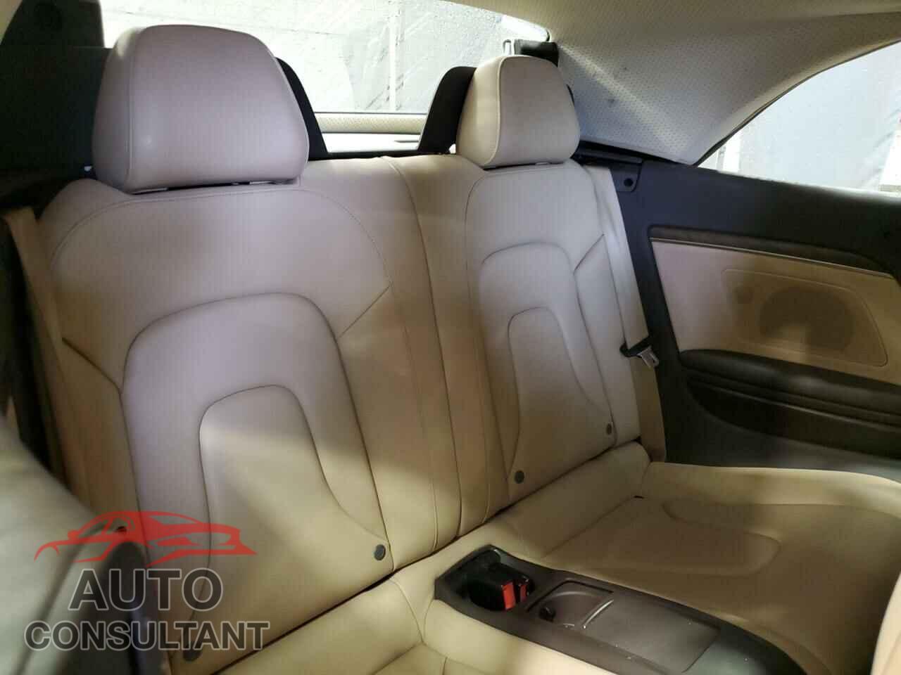 AUDI A5 2014 - WAUCFAFH9EN003856