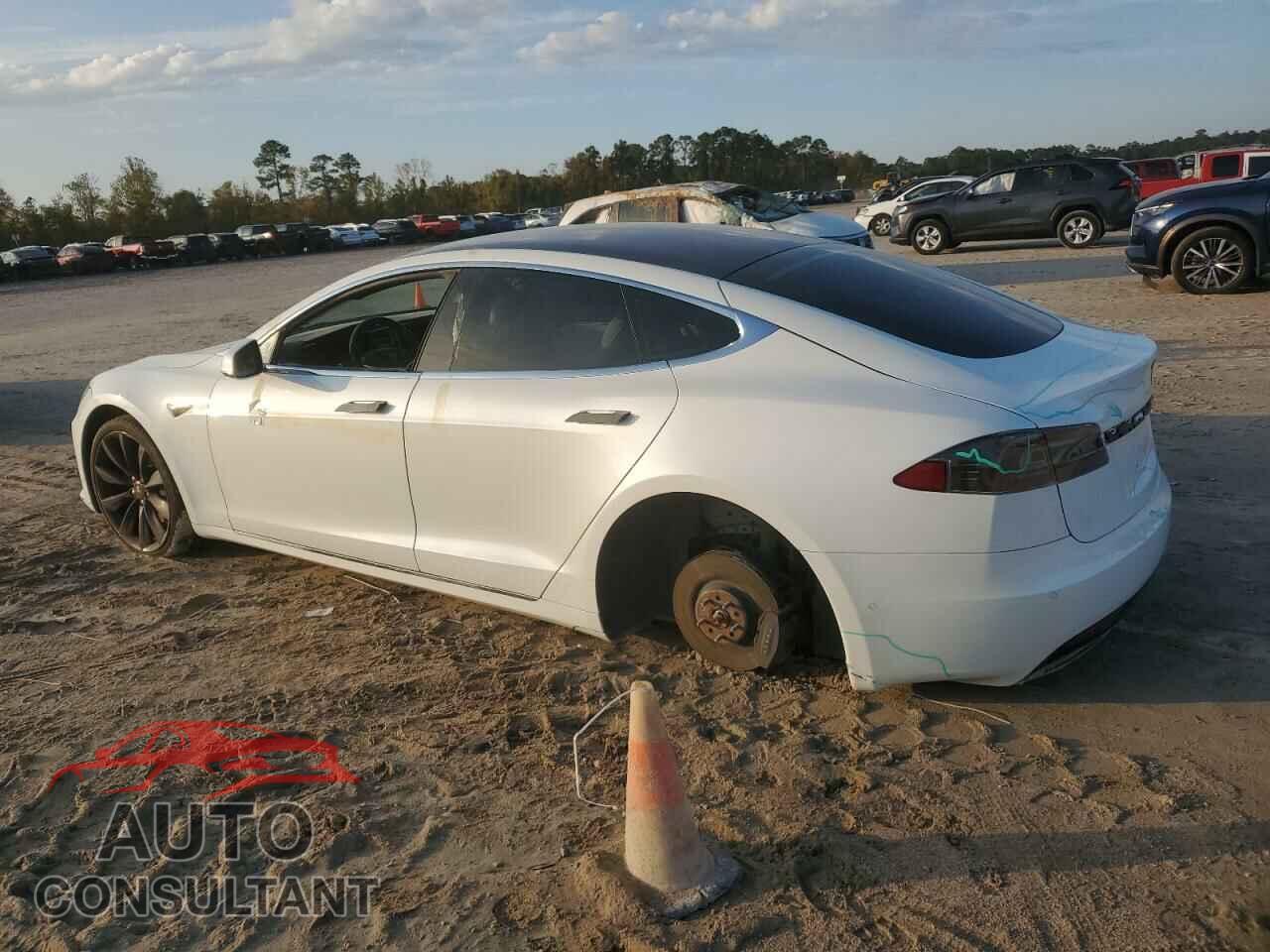 TESLA MODEL S 2017 - 5YJSA1E17HF221458