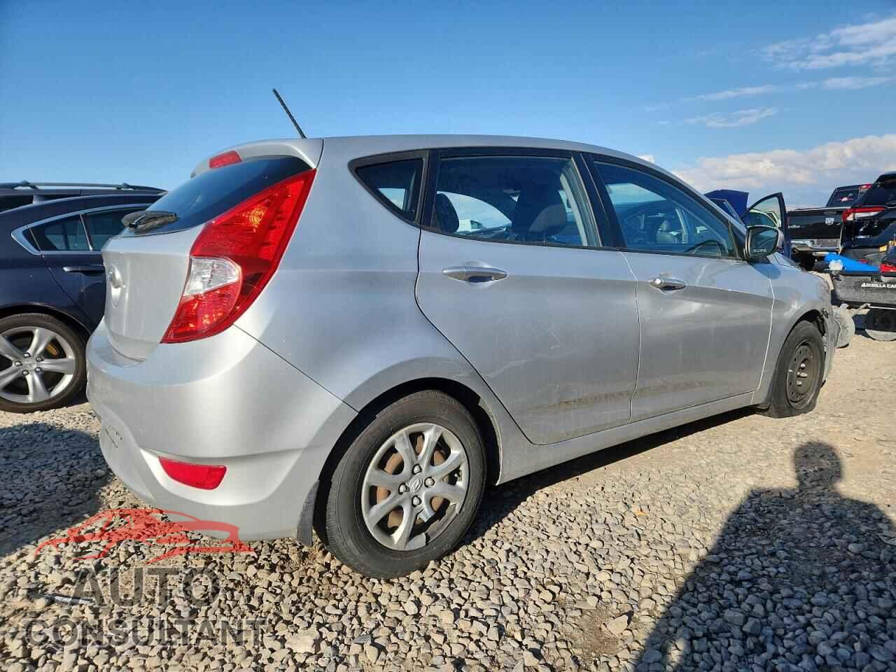 HYUNDAI ACCENT 2013 - KMHCT5AE3DU059548