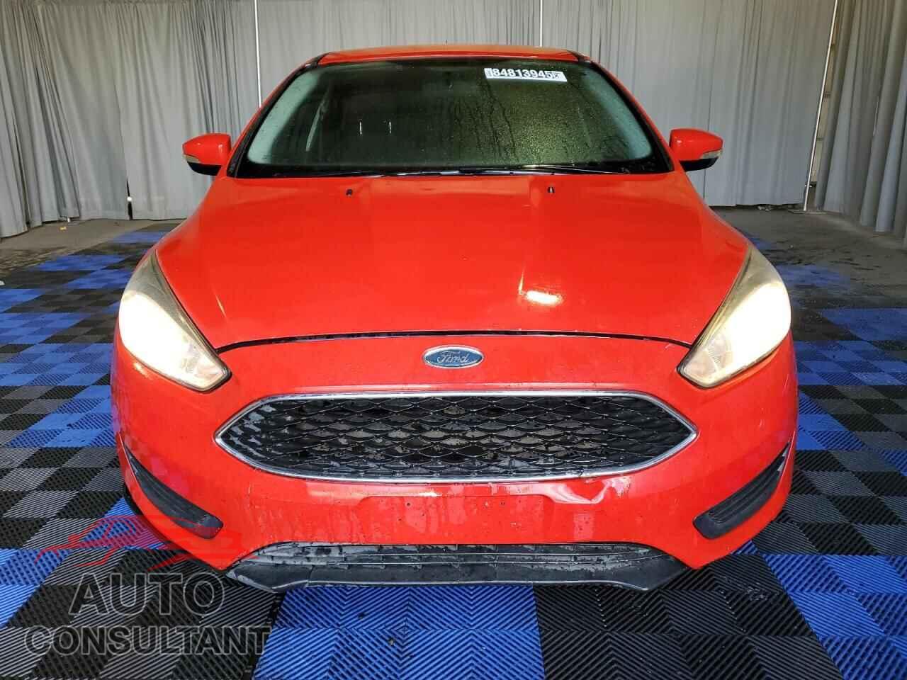 FORD FOCUS 2017 - 1FADP3F26HL247627
