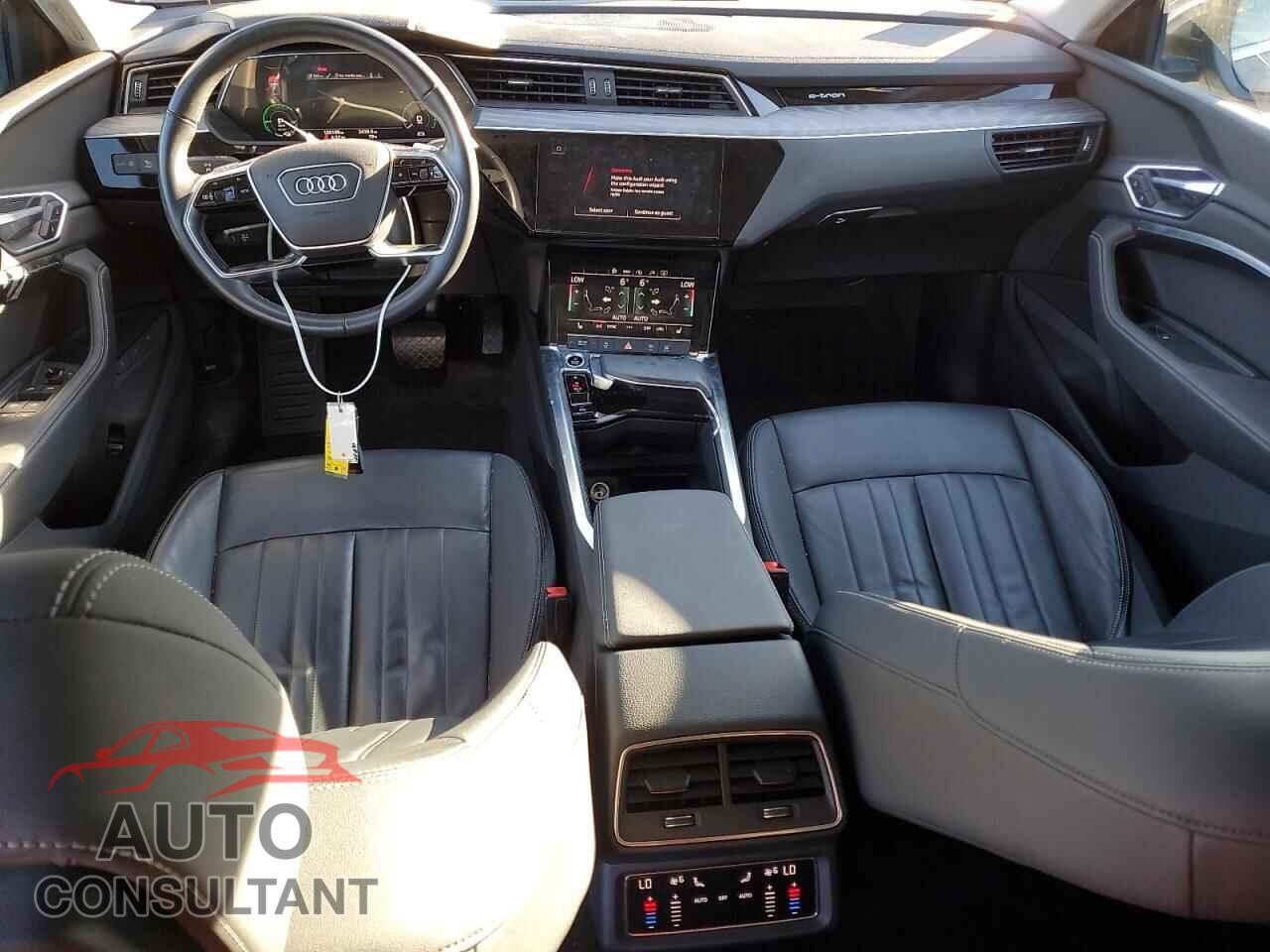 AUDI E-TRON 2021 - WA1AAAGE9MB005436