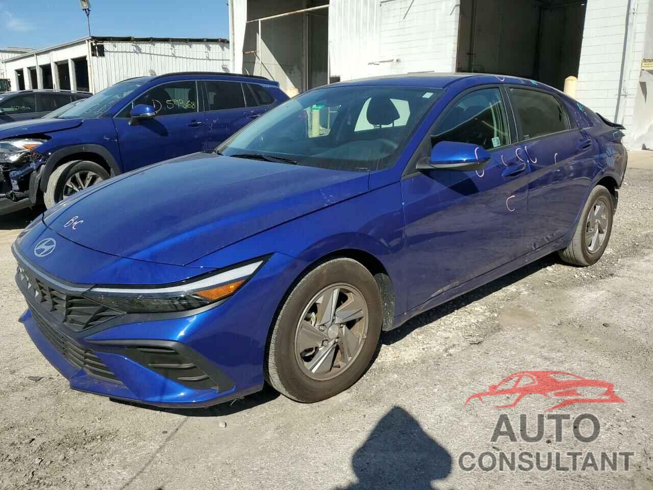 HYUNDAI ELANTRA 2024 - KMHLL4DG8RU721056
