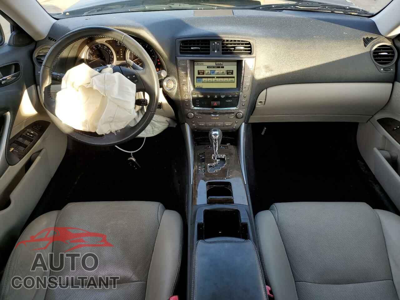 LEXUS IS 2010 - JTHBF5C28A5125882