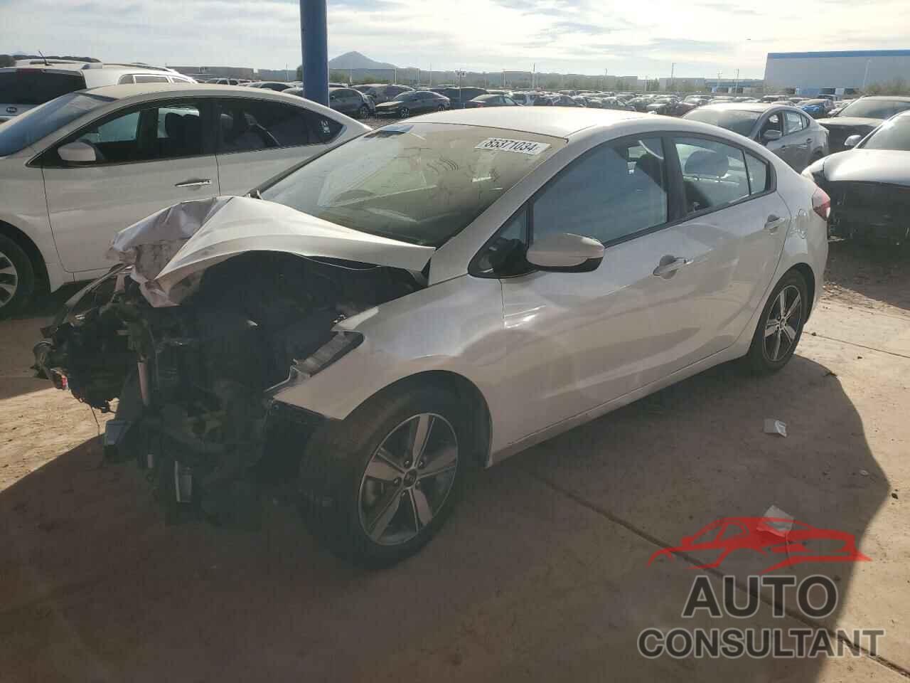 KIA FORTE 2018 - 3KPFL4A77JE224315