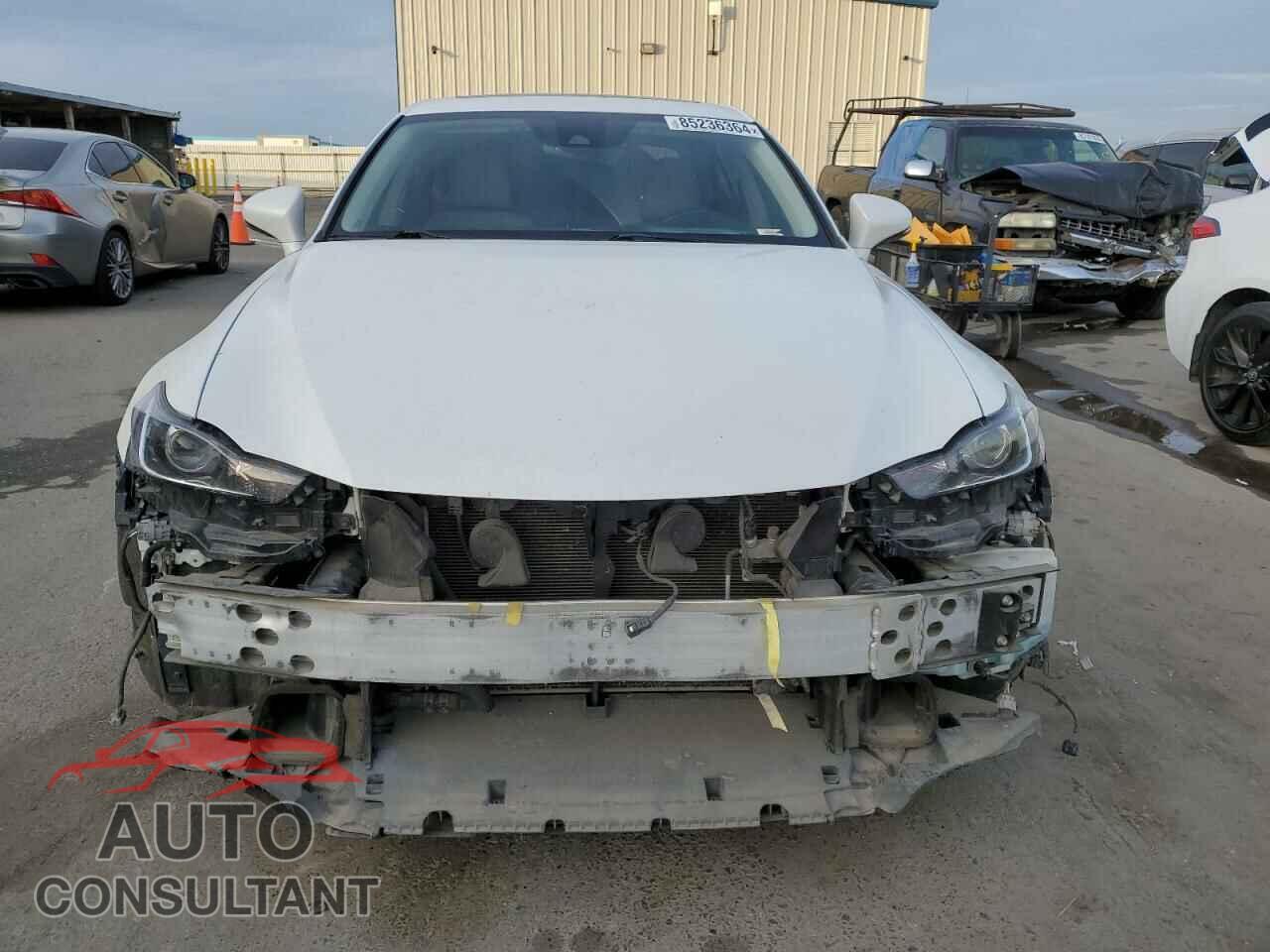 LEXUS IS 2017 - JTHBA1D28H5043814