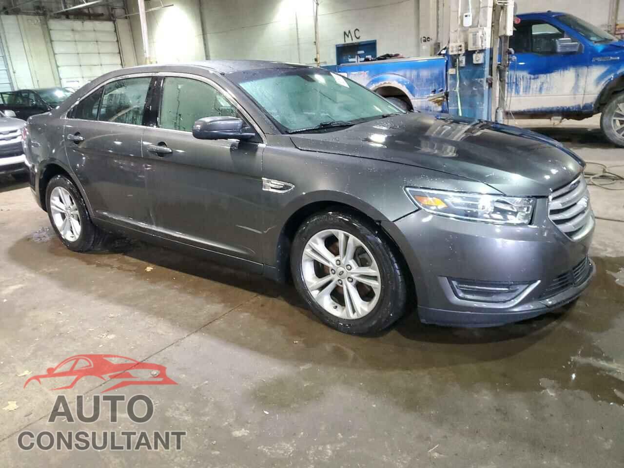 FORD TAURUS 2018 - 1FAHP2E86JG117122
