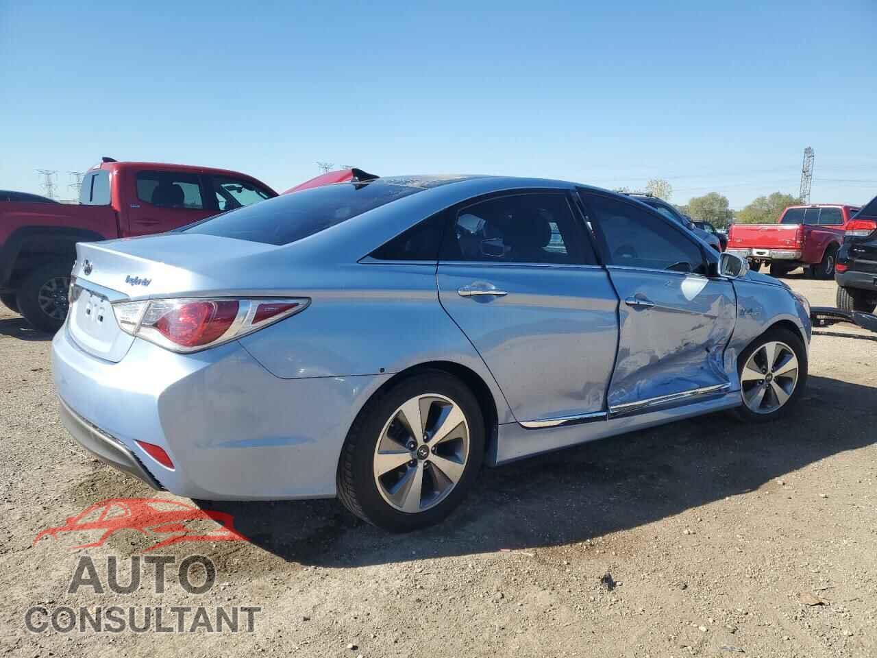 HYUNDAI SONATA 2012 - KMHEC4A48CA028189