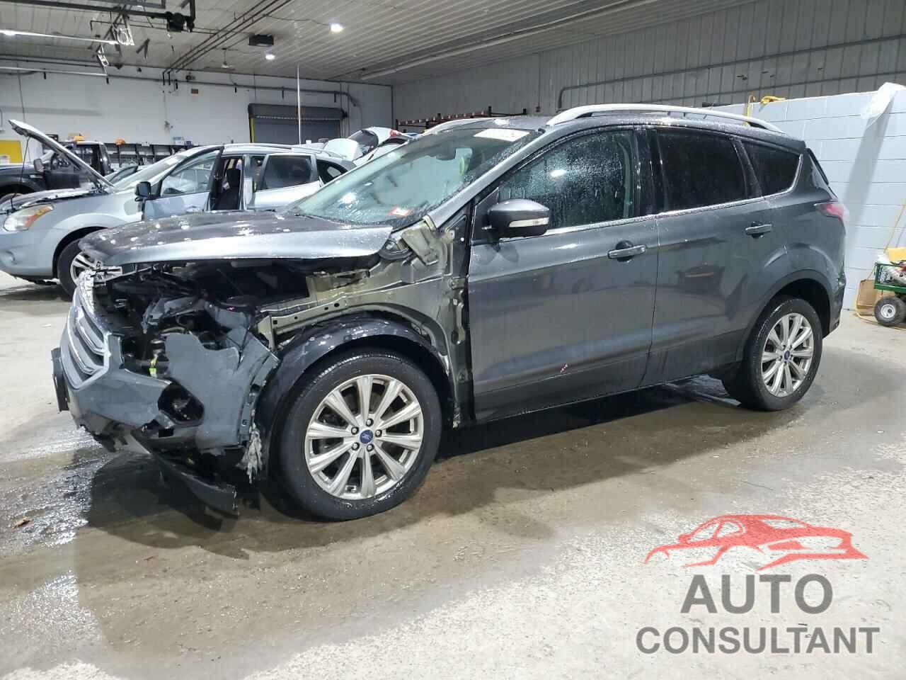 FORD ESCAPE 2017 - 1FMCU9J94HUA17550