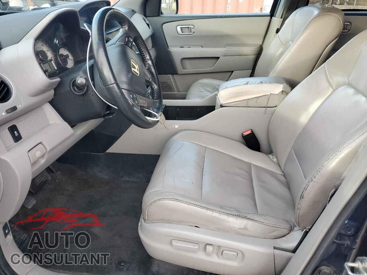 HONDA PILOT 2012 - 5FNYF4H76CB063572