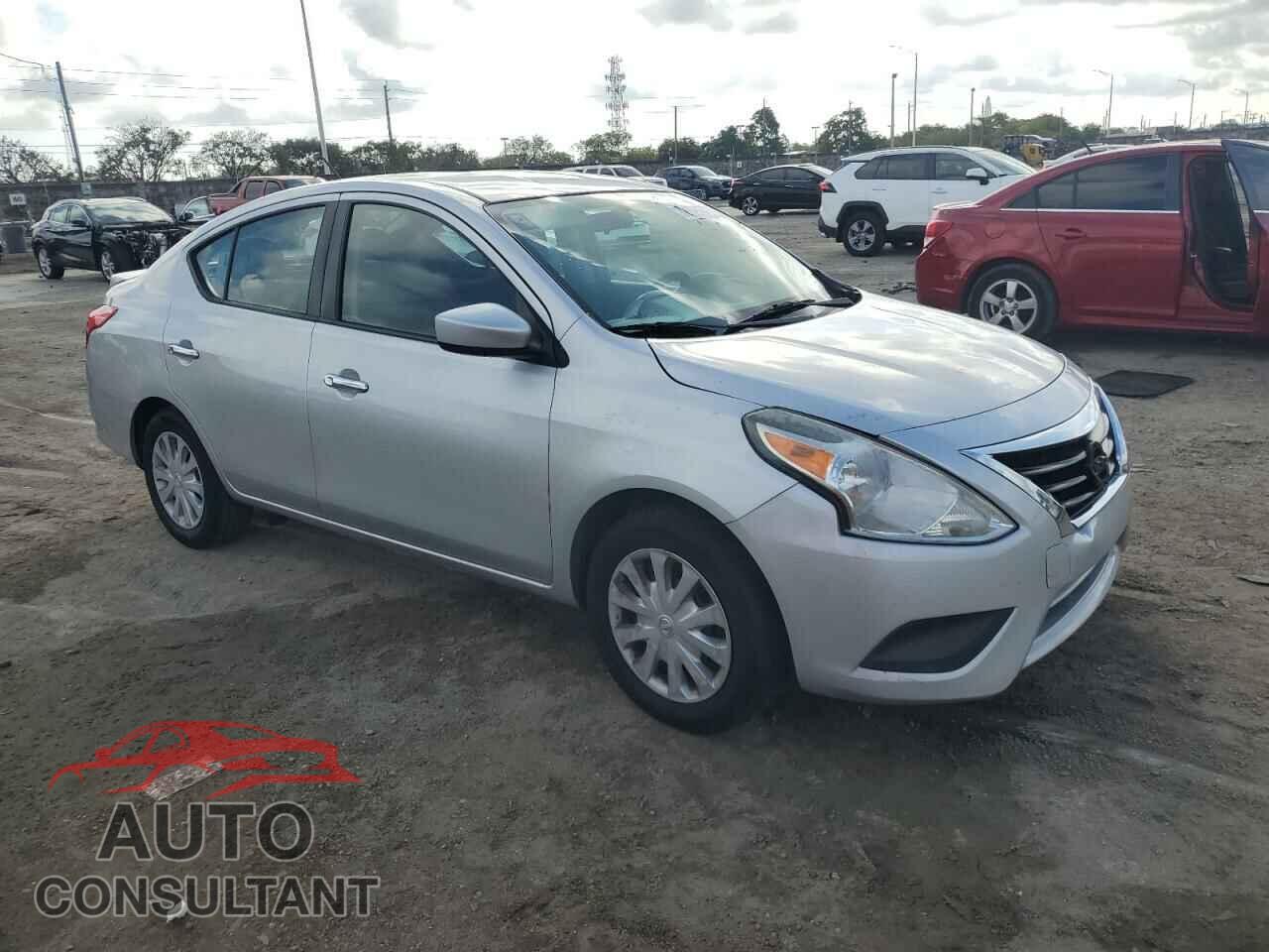 NISSAN VERSA 2017 - 3N1CN7AP3HL803387