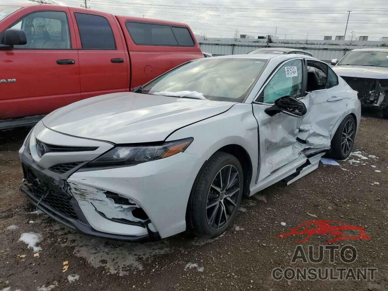 TOYOTA CAMRY 2022 - 4T1G11BK4NU067311