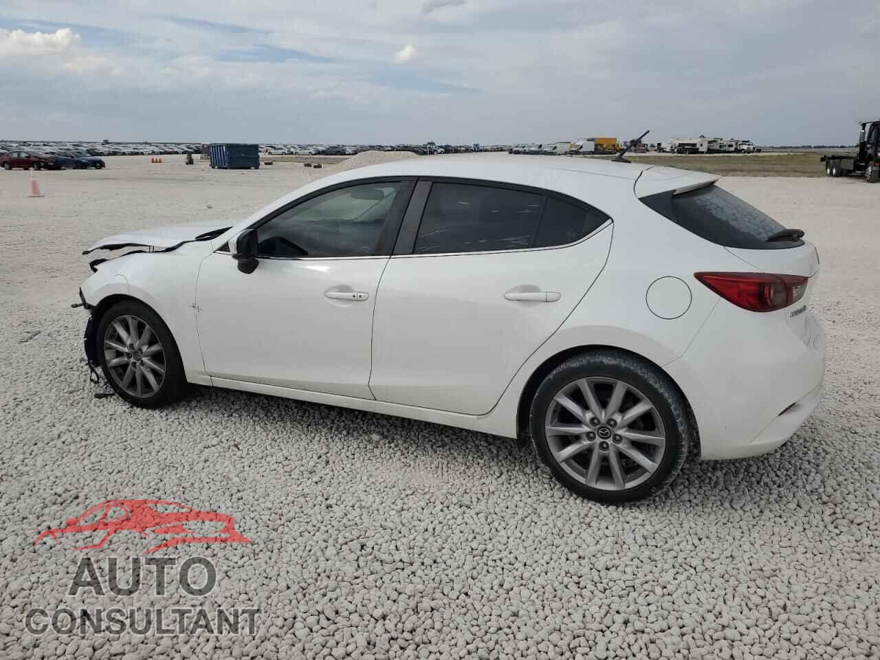 MAZDA 3 2017 - JM1BN1L74H1102884