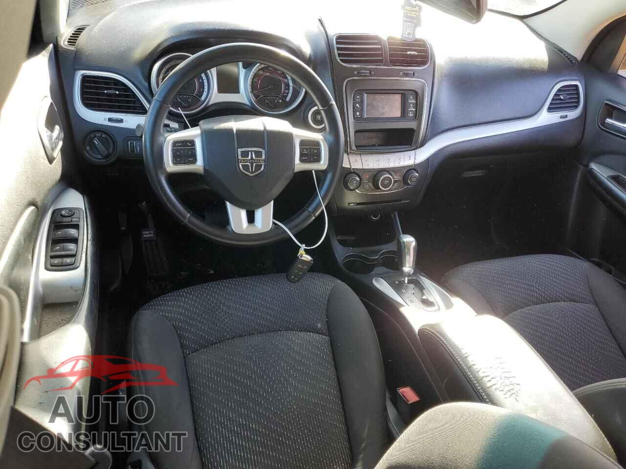 DODGE JOURNEY 2015 - 3C4PDCAB5FT737517