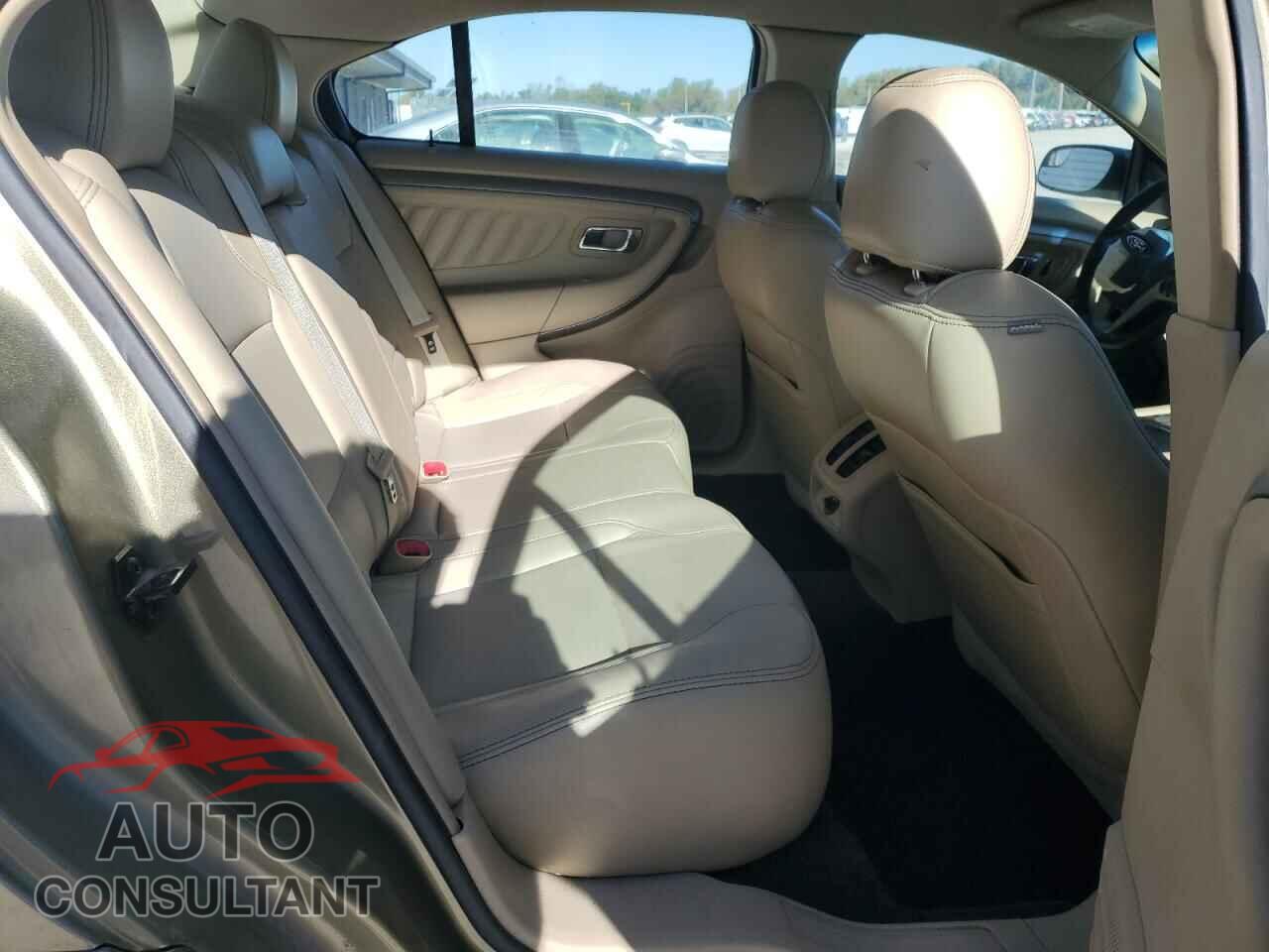FORD TAURUS 2013 - 1FAHP2E80DG128444