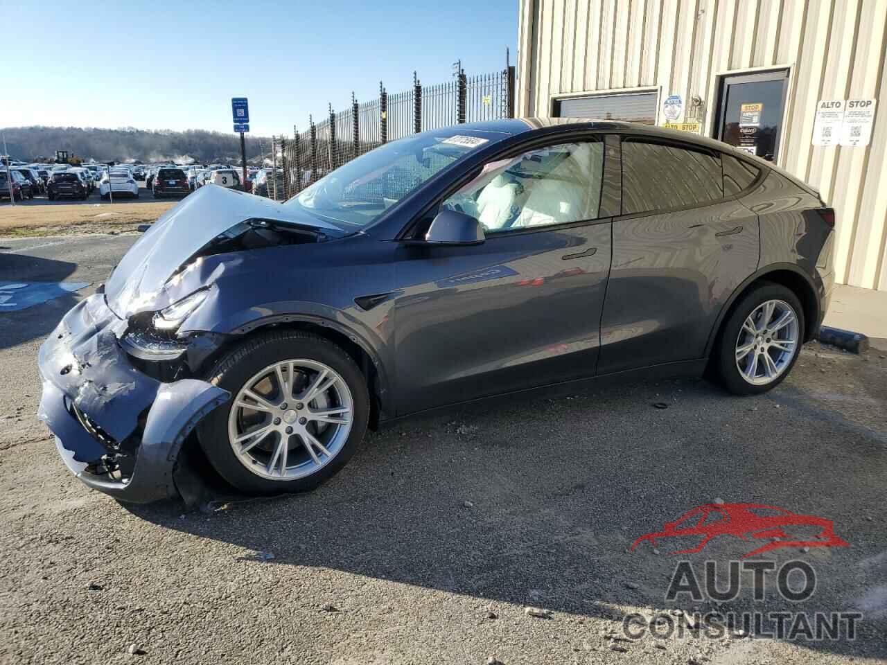 TESLA MODEL Y 2023 - 7SAYGDEE9PF667366