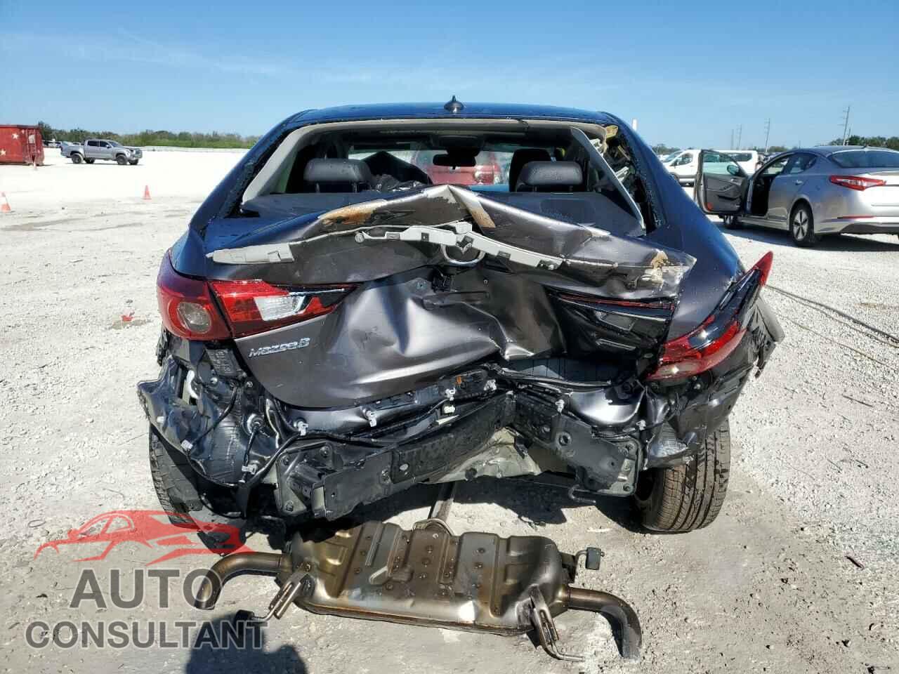 MAZDA 3 2017 - 3MZBN1V73HM112013
