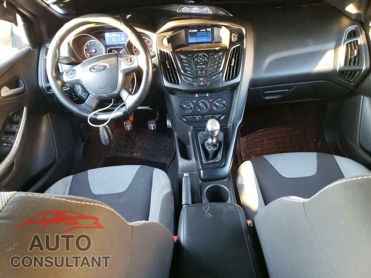 FORD FOCUS 2014 - 1FADP3L99EL166778