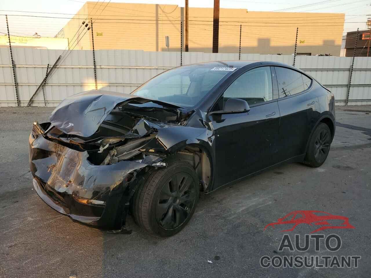 TESLA MODEL Y 2024 - 7SAYGDED1RF132087
