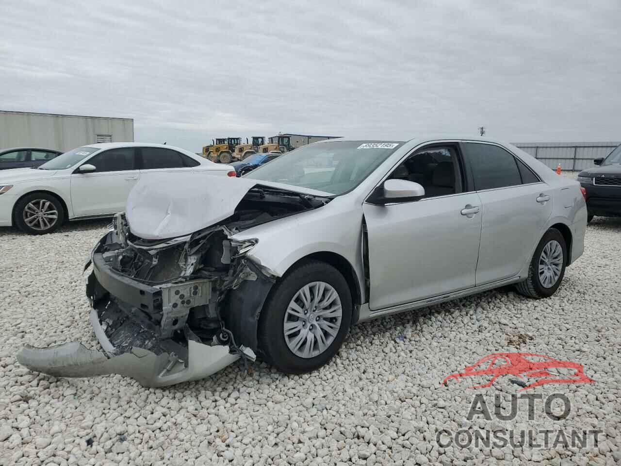 TOYOTA CAMRY 2013 - 4T4BF1FK9DR332184