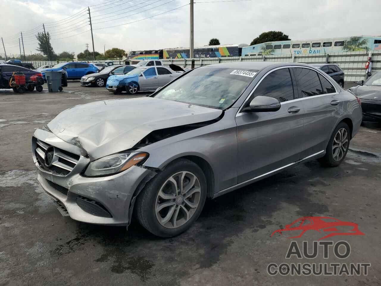 MERCEDES-BENZ C-CLASS 2016 - 55SWF4JB2GU133109