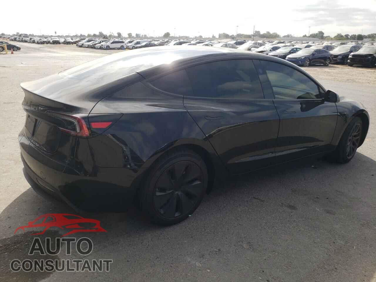 TESLA MODEL 3 2025 - 5YJ3E1EA3SF884803