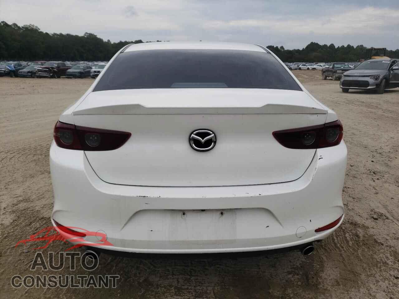 MAZDA 3 2021 - JM1BPBBL0M1331121