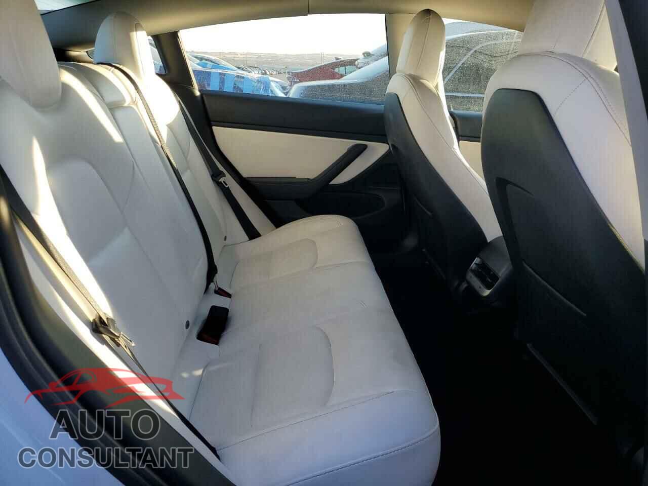 TESLA MODEL 3 2021 - 5YJ3E1EB9MF876071