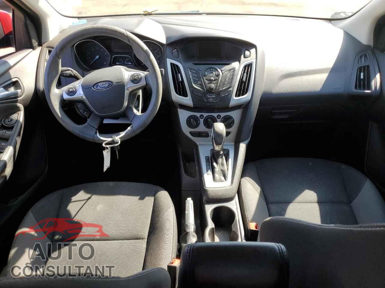 FORD FOCUS 2014 - 1FADP3F2XEL243298