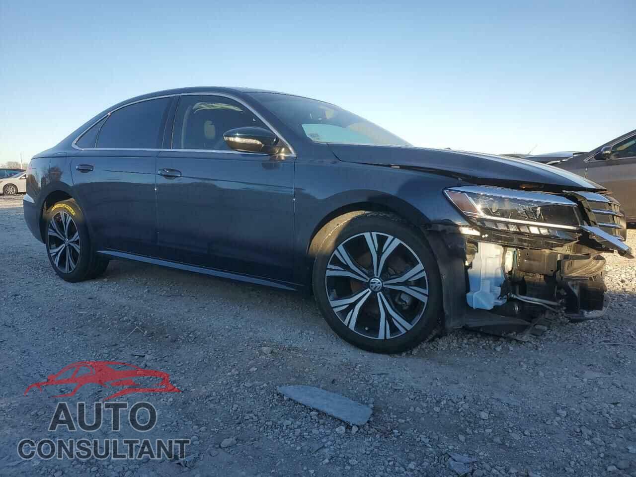 VOLKSWAGEN PASSAT 2022 - 1VWSA7A38NC004551