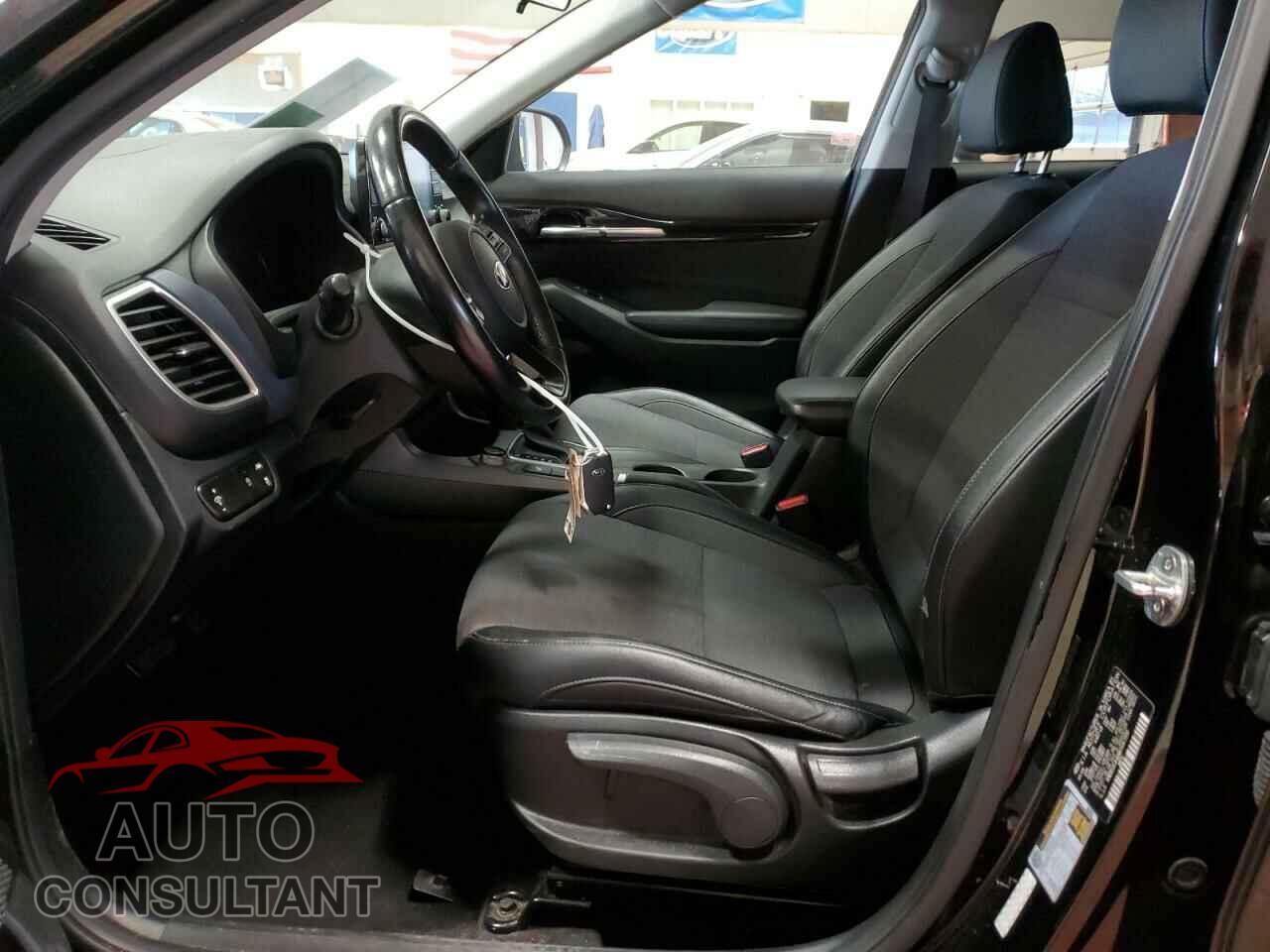 KIA SELTOS 2021 - KNDEUCAA6M7047310