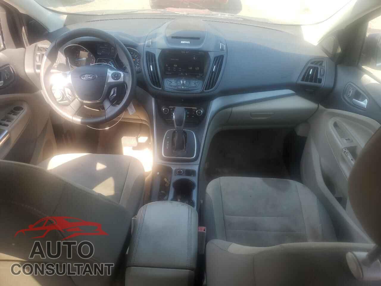 FORD ESCAPE 2013 - 1FMCU0GX5DUA83682