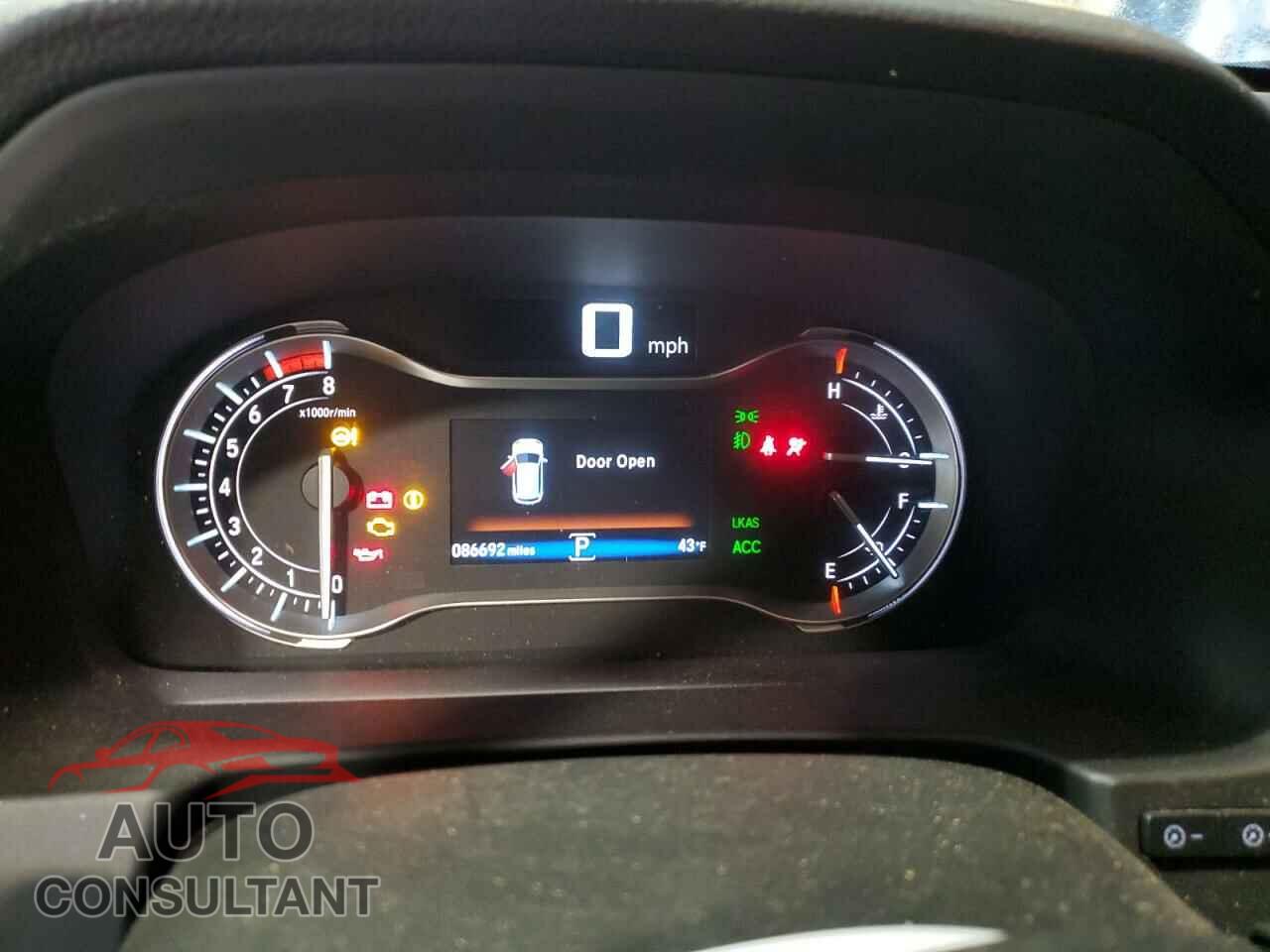 HONDA PILOT 2018 - 5FNYF6H96JB058124