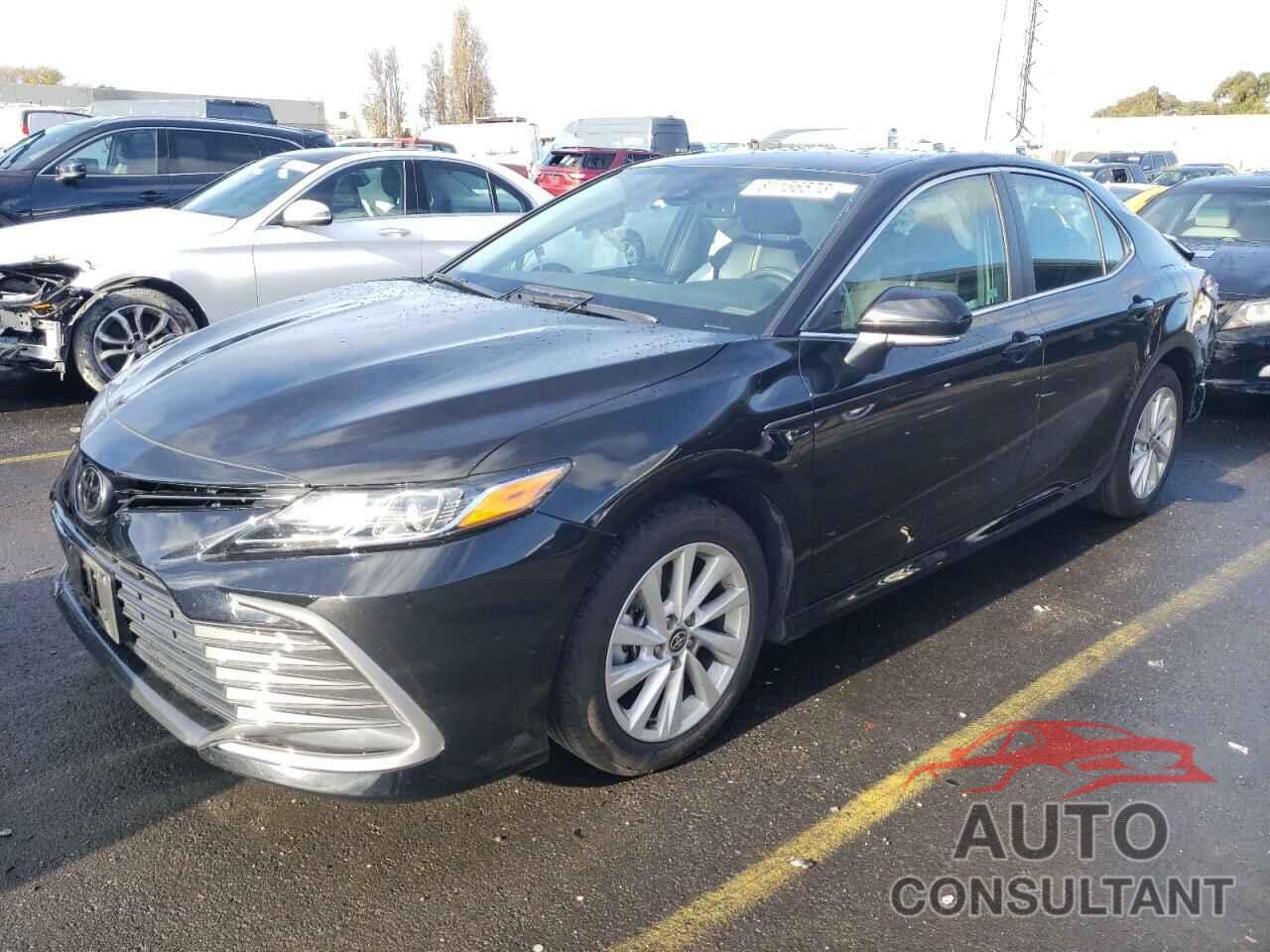TOYOTA CAMRY 2023 - 4T1R11AK6PU100869