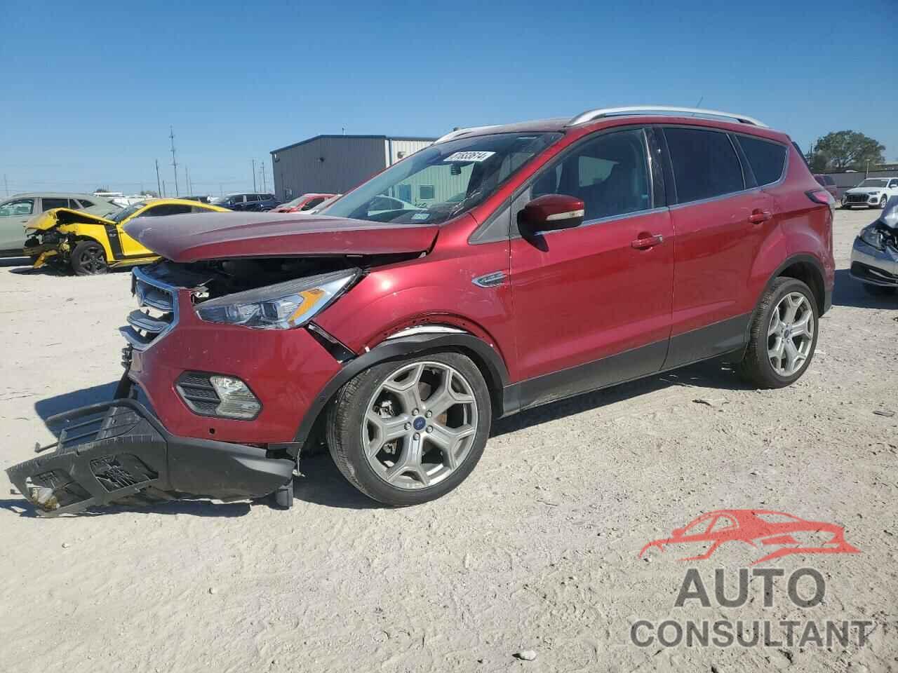 FORD ESCAPE 2017 - 1FMCU0J95HUC49277