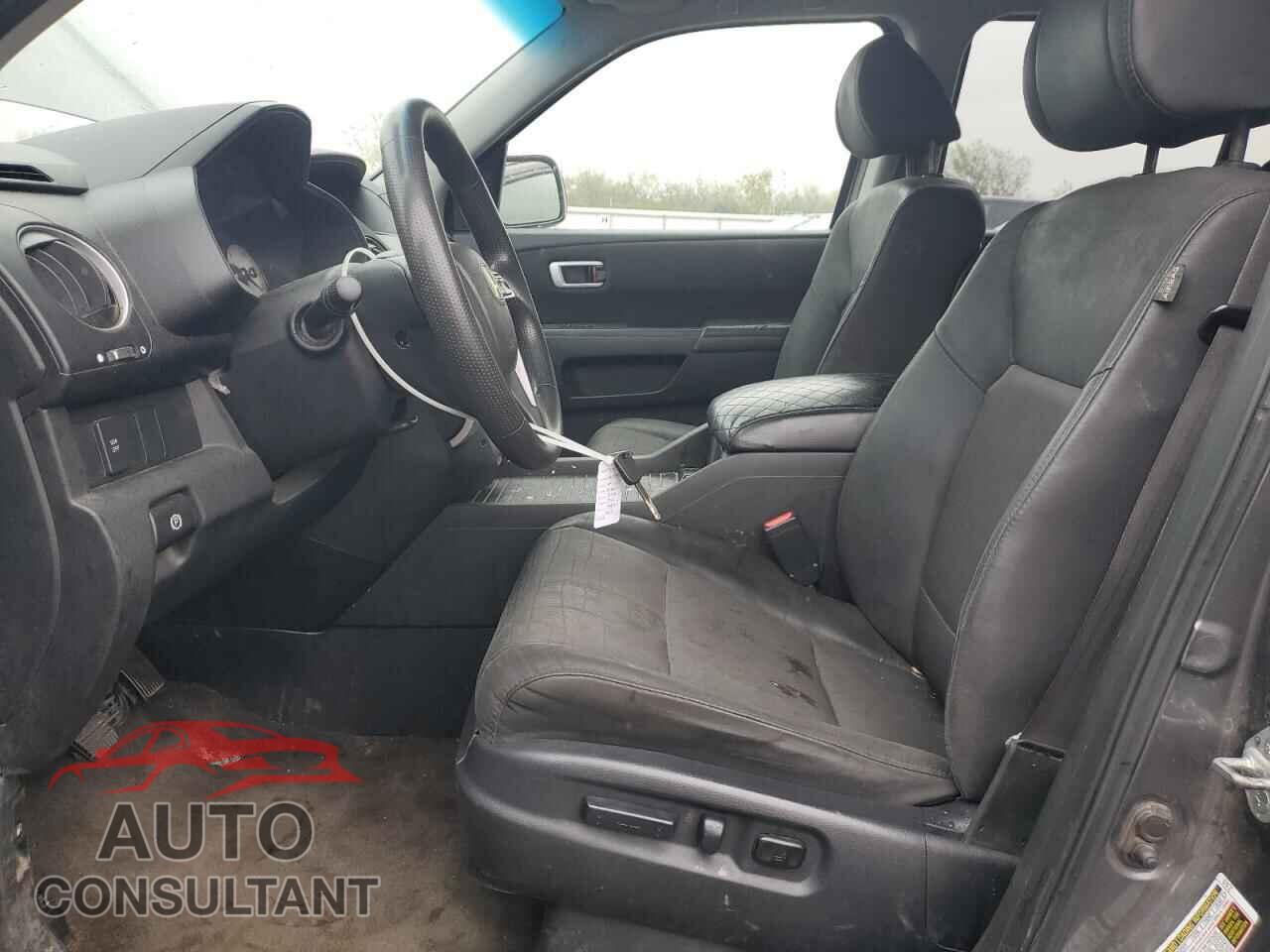 HONDA PILOT 2011 - 5FNYF4H44BB021387
