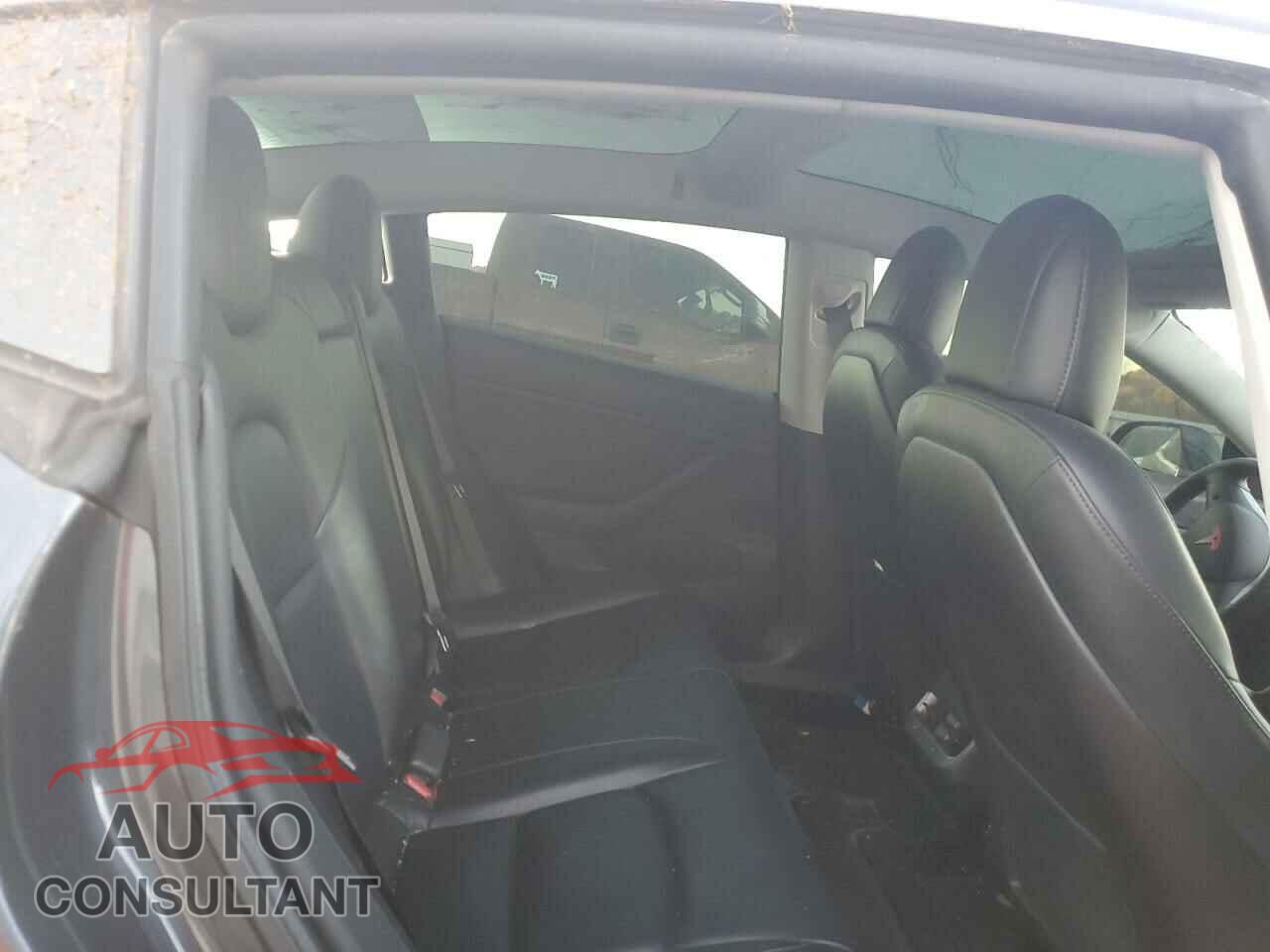 TESLA MODEL 3 2019 - 5YJ3E1EA7KF435365