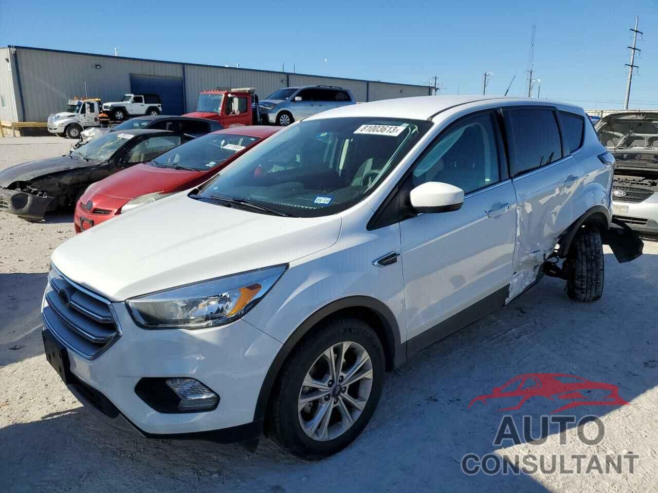 FORD ESCAPE 2017 - 1FMCU0GD5HUE93426