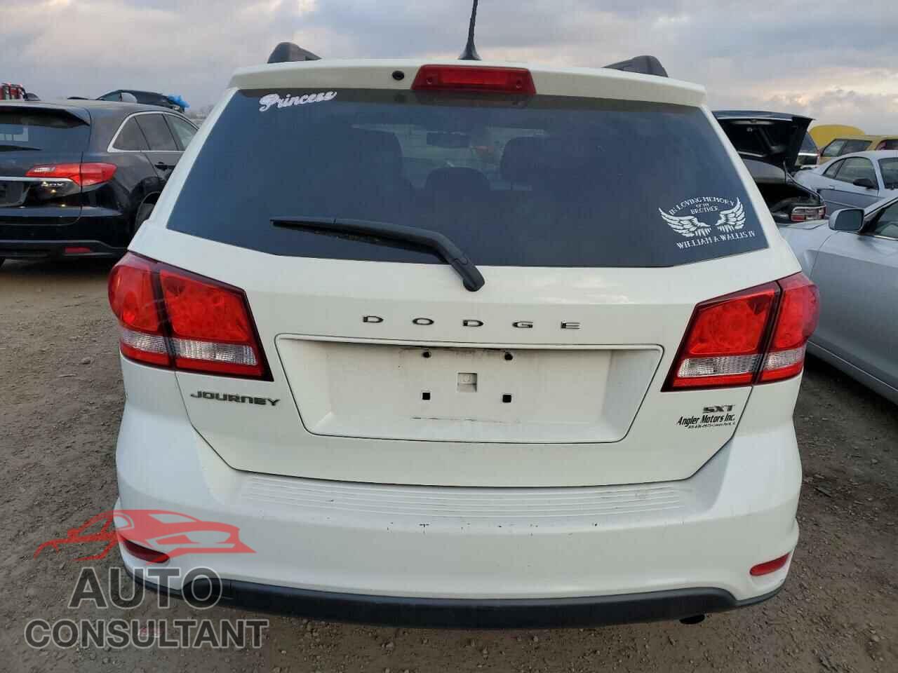 DODGE JOURNEY 2013 - 3C4PDCBB8DT647869