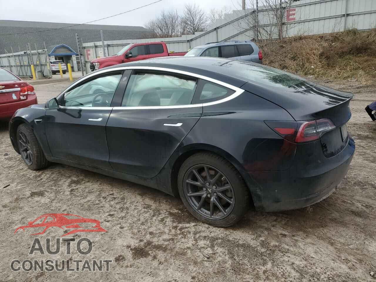 TESLA MODEL 3 2019 - 5YJ3E1EB2KF365833