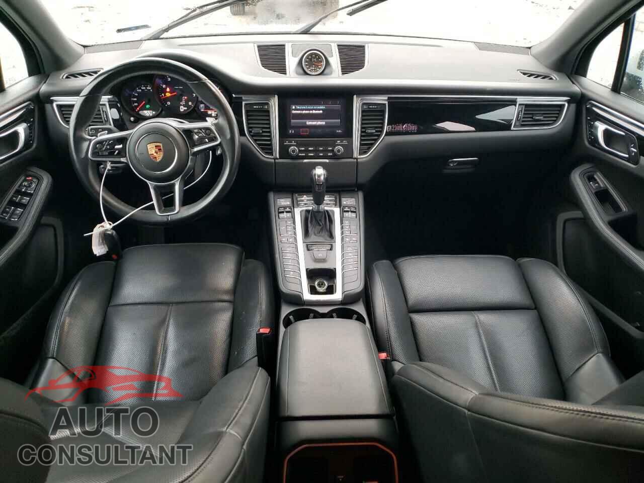 PORSCHE MACAN 2018 - WP1AA2A50JLB14103