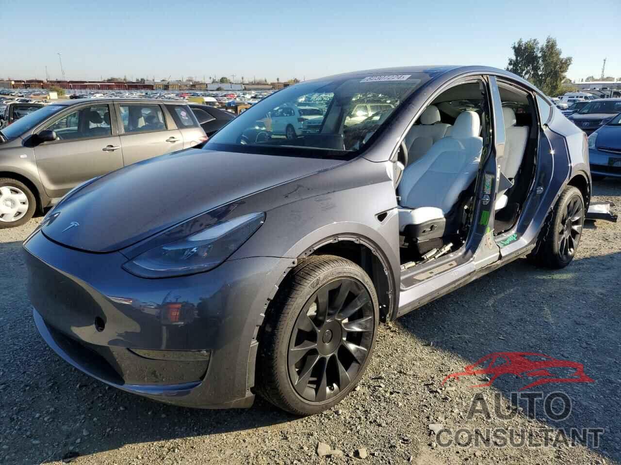 TESLA MODEL Y 2023 - 7SAYGDEE5PF626569